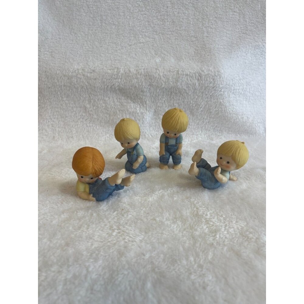 Lot of 4 Vintage Enesco Country Children Playing Porcelain Small Figurines